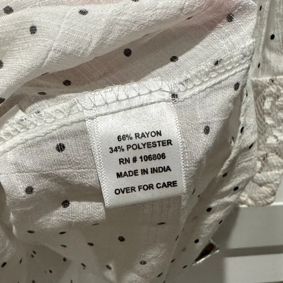 Emily Daniels Pre Owned Polka Dots Elegant Blouse with lace detail. - Picture 7 of 7